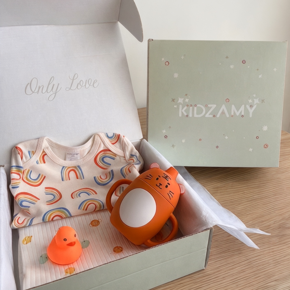 Bright &amp; Playful Baby Gift Set