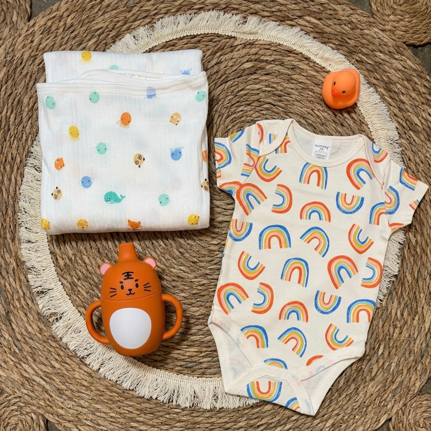 Bright &amp; Playful Baby Gift Set